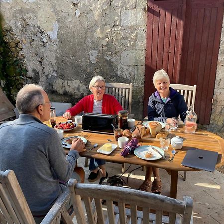 Au Pied Du Chateau Bourdeilles Kültér fotó