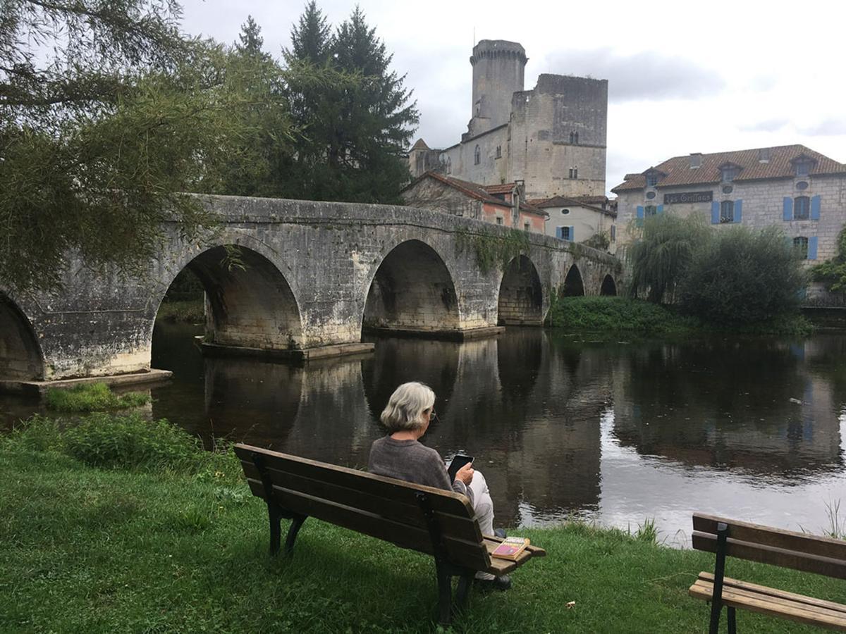 Au Pied Du Chateau Bourdeilles Kültér fotó